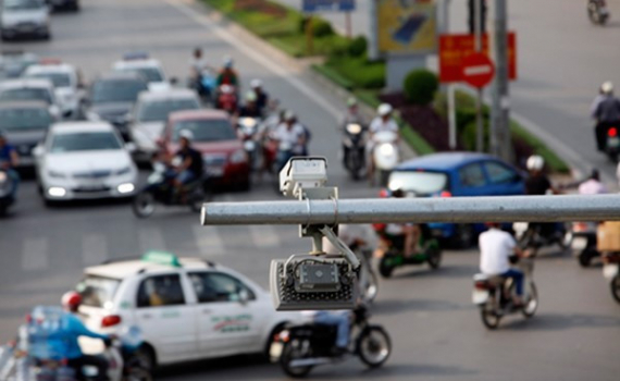 "Phạt nguội" xe m&aacute;y l&agrave; giải ph&aacute;p quan trọng để n&acirc;ng cao &yacute; thức chấp h&agrave;nh luật giao th&ocirc;ng