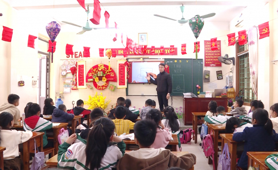 Học sinh Ninh B&igrave;nh trở lại trường sau kỳ nghỉ Tết