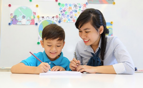 "Siết" dạy th&ecirc;m, học th&ecirc;m: Sinh vi&ecirc;n c&oacute; được l&agrave;m gia sư kh&ocirc;ng?