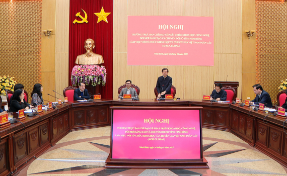 Thường trực Ban Chỉ đạo về ph&aacute;t triển khoa học, c&ocirc;ng nghệ, đổi mới s&aacute;ng tạo v&agrave; chuyển đổi số tỉnh l&agrave;m việc với Tổ chức Khoa học v&agrave; chuy&ecirc;n gia Việt Nam to&agrave;n cầu
