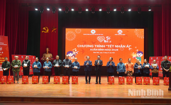 Trung ương Hội Chữ thập đỏ Việt Nam tổ chức chương tr&igrave;nh &ldquo;Tết Nh&acirc;n &aacute;i&rdquo; Xu&acirc;n B&iacute;nh Ngọ tại tỉnh Ninh B&igrave;nh