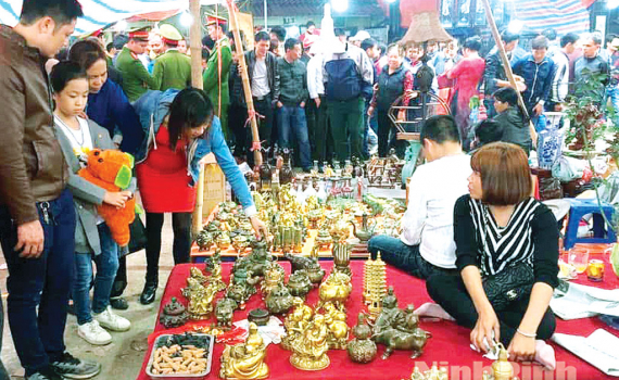 Chợ Viềng-năm một lần đến hẹn