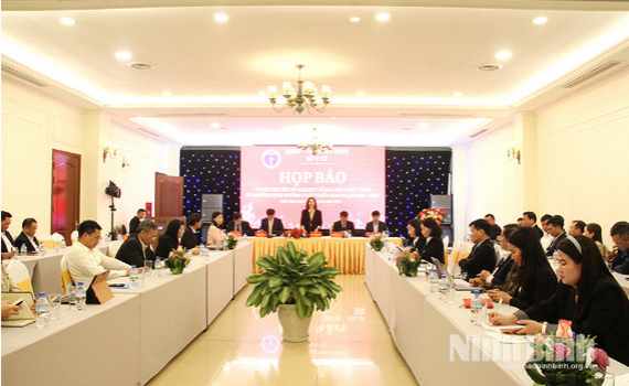 Họp b&aacute;o cung cấp th&ocirc;ng tin về ng&agrave;nh Y tế