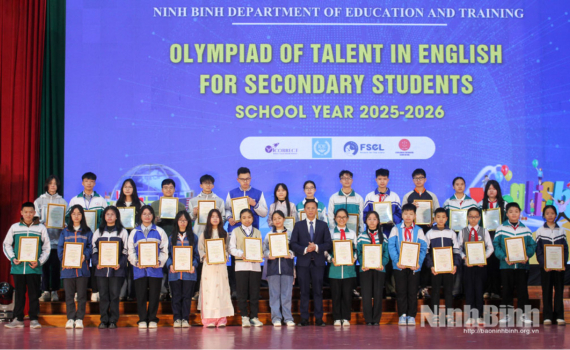 Tổng kết v&agrave; trao giải Cuộc thi Olympic &ldquo;T&agrave;i năng tiếng Anh&rdquo; d&agrave;nh cho học sinh trung học năm học 2025 - 2026