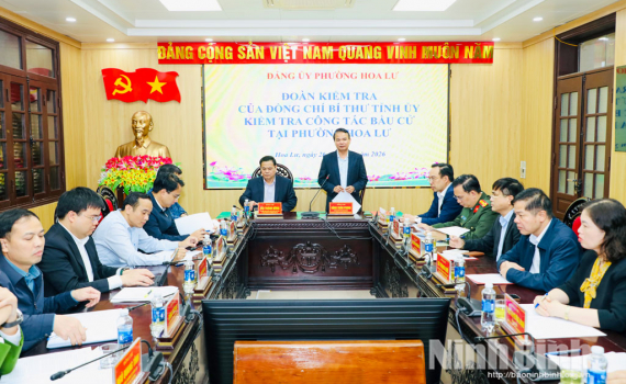 Đồng ch&iacute; B&iacute; thư Tỉnh ủy Đặng Xu&acirc;n Phong kiểm tra c&ocirc;ng t&aacute;c bầu cử đại biểu Quốc hội kh&oacute;a XVI v&agrave; đại biểu HĐND c&aacute;c cấp nhiệm kỳ 2026-2031