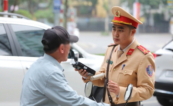 M&ugrave;ng 2 Tết: Xử phạt hơn 2.800 trường hợp vi phạm nồng độ cồn