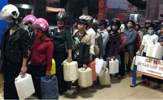 Bộ C&ocirc;ng Thương: Xăng dầu kh&ocirc;ng thiếu, người d&acirc;n kh&ocirc;ng mua t&iacute;ch trữ