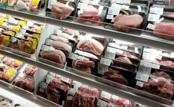 Đồng loạt giảm gi&aacute; lợn hơi về mức 70.000 đồng/kg từ 1/4