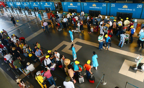 Gần 2.600 kh&aacute;ch quốc tế về s&acirc;n bay Nội B&agrave;i trong ng&agrave;y h&ocirc;m nay