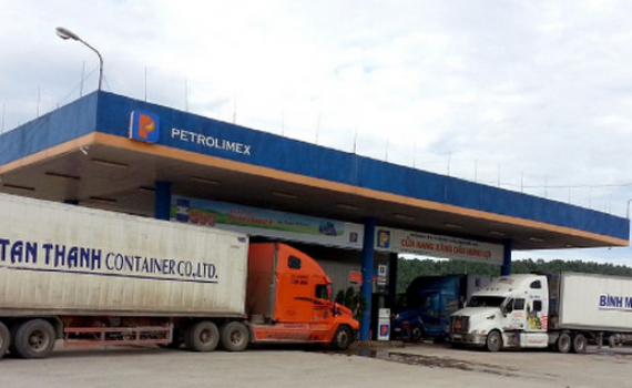 Gi&aacute; xăng, dầu giảm li&ecirc;n tiếp chưa t&aacute;c động t&iacute;ch cực đến doanh nghiệp