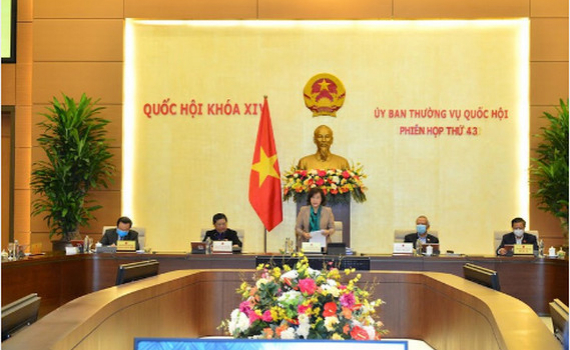 Quốc hội sẵn s&agrave;ng hỗ trợ Ch&iacute;nh phủ triển khai tốt nhất c&aacute;c giải ph&aacute;p chống dịch