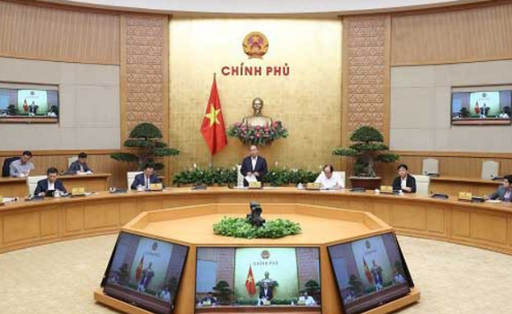 Thủ tướng đề nghị doanh nghiệp &ldquo;hiến kế&rdquo;, đo&agrave;n kết chiến thắng Covid-19