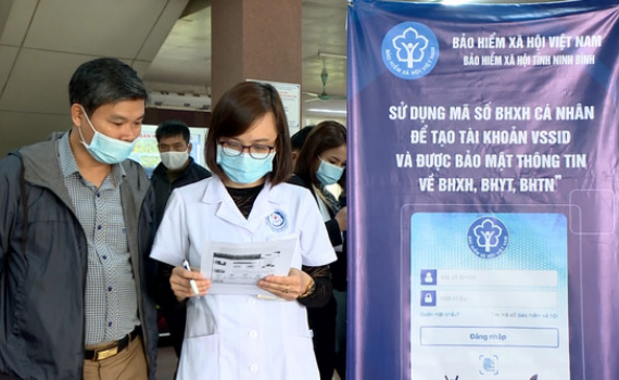 BHXH tỉnh hướng dẫn c&agrave;i đặt ứng dụng VssID tại Bệnh viện Đa khoa tỉnh