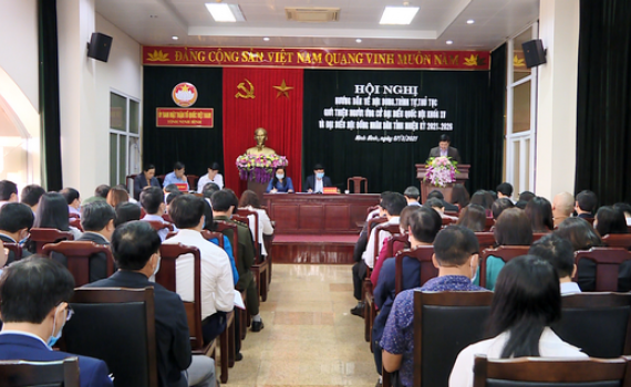 Hội nghị hướng dẫn quy tr&igrave;nh giới thiệu ứng cử đại biểu Quốc hội kh&oacute;a XV v&agrave; đại biểu HĐND tỉnh