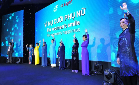 Khởi động chiến dịch &ldquo;V&igrave; nụ cười phụ nữ&rdquo;