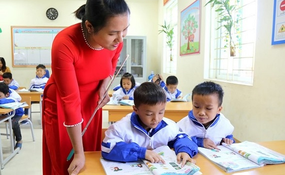 L&agrave;m cho lớp trẻ tự h&agrave;o về tiếng Việt 