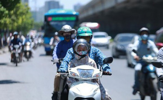 Nắng n&oacute;ng diện rộng, c&oacute; nơi tr&ecirc;n 40 độ C