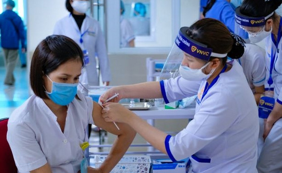 Thêm 5 địa phương triển khai tiêm vắc xin phòng COVID-19