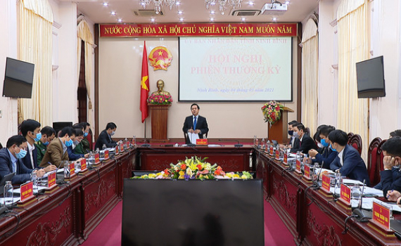 UBND tỉnh họp phi&ecirc;n thường kỳ th&aacute;ng 3