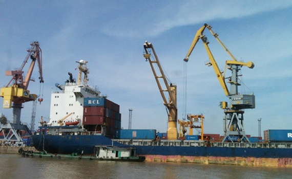 Xuất khẩu sang UAE tăng gần 60% trong 2 th&aacute;ng đầu năm