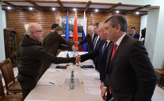 Đ&agrave;m ph&aacute;n v&ograve;ng hai Nga-Ukraine c&oacute; tiến triển về vấn đề nh&acirc;n đạo