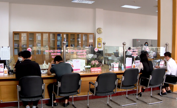 Agribank Nam Ninh B&igrave;nh đẩy mạnh chuyển đổi số