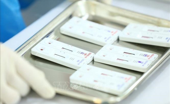 Xử l&yacute; nghi&ecirc;m h&agrave;nh vi đầu cơ, găm h&agrave;ng tăng gi&aacute; kit-test Covid-19