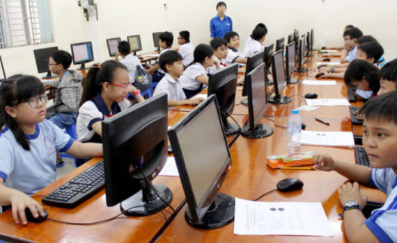 Tổ chức dạy Tiếng Anh, Tin học bắt buộc từ lớp 3