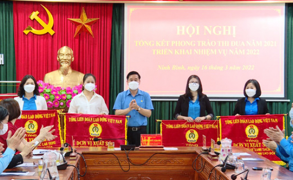 Li&ecirc;n đo&agrave;n Lao động tỉnh ph&aacute;t động phong tr&agrave;o thi đua y&ecirc;u nước