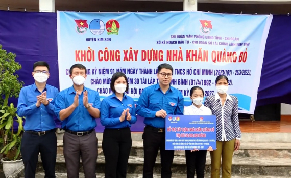 Khởi c&ocirc;ng x&acirc;y dựng nh&agrave; "Khăn qu&agrave;ng đỏ" tại Kim Sơn