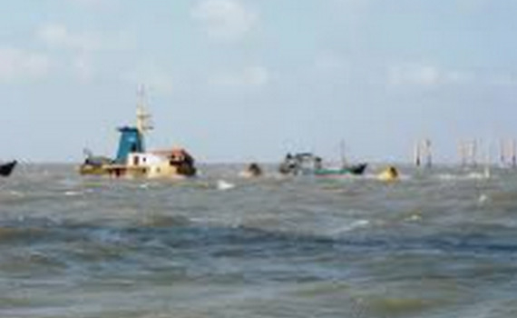 Hỗ trợ t&igrave;m kiếm thuyền vi&ecirc;n mất t&iacute;ch