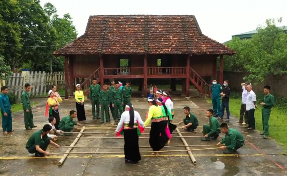 Giữ g&igrave;n n&eacute;t đẹp văn h&oacute;a d&acirc;n tộc Mường