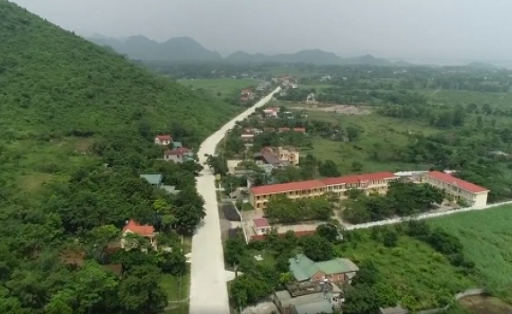 Đổi thay hệ thống giao th&ocirc;ng n&ocirc;ng th&ocirc;n sau 30 năm t&aacute;i lập tỉnh