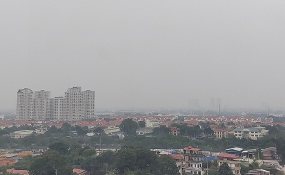 Bắc Bộ s&aacute;ng c&oacute; sương m&ugrave; v&agrave; sương m&ugrave; nhẹ rải r&aacute;c, trời nồm