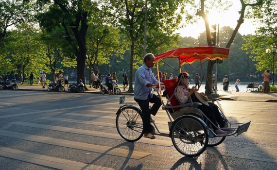 Thời tiết h&ocirc;m nay (3-3): Miền Bắc hửng nắng, miền Trung v&agrave; Nam Bộ c&oacute; mưa
