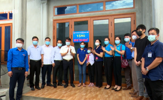 Ng&ocirc;i nh&agrave; "Khăn qu&agrave;ng đỏ" ươm mầm ước mơ