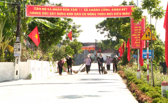Kh&aacute;nh C&ocirc;ng ph&aacute;t huy vai tr&ograve; của Đảng vi&ecirc;n trong x&acirc;y dựng n&ocirc;ng th&ocirc;n mới n&acirc;ng cao