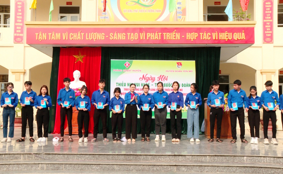 Ng&agrave;y hội "Thiếu nhi vui khỏe - Tiến bước l&ecirc;n Đo&agrave;n" tại Trường THCS Kh&aacute;nh Dương
