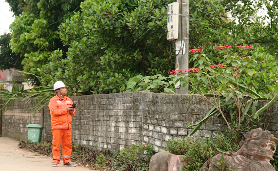 Chuyển đổi số trong c&ocirc;ng t&aacute;c ghi c&ocirc;ng tơ, thanh to&aacute;n h&oacute;a đơn tiền điện