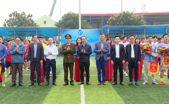 Khai mạc Giải b&oacute;ng đ&aacute; tuổi trẻ C&ocirc;ng an Ninh B&igrave;nh mở rộng năm 2023