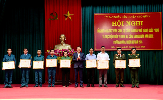 Th&agrave;nh phố Ninh B&igrave;nh, Tam Điệp v&agrave; c&aacute;c huyện Hoa Lư, Nho Quan, Y&ecirc;n Kh&aacute;nh, Y&ecirc;n M&ocirc;, Kim Sơn tổng kết c&ocirc;ng t&aacute;c tuyển chọn, gọi c&ocirc;ng d&acirc;n nhập ngũ năm 2023