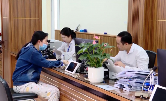 C&aacute;n bộ, đảng vi&ecirc;n ti&ecirc;n phong thực hiện Chủ đề c&ocirc;ng t&aacute;c năm