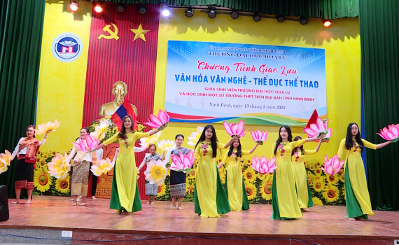 Giao lưu Văn ho&aacute;, văn nghệ - Thể dục, thể thao trong học sinh, sinh vi&ecirc;n