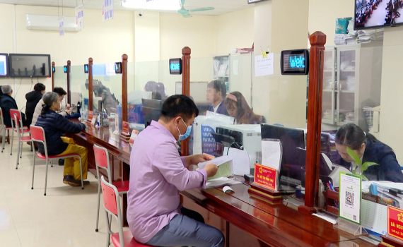 Đẩy mạnh chuyển đổi số ở Trung t&acirc;m một cửa li&ecirc;n th&ocirc;ng huyện Kim Sơn