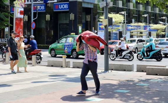 Thời tiết h&ocirc;m nay (26-3): Nam Bộ nắng n&oacute;ng, c&oacute; nơi tr&ecirc;n 37 độ C