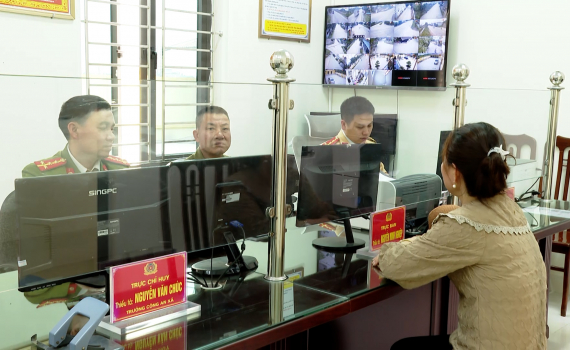 Chi bộ C&ocirc;ng an x&atilde; Gia Lập, huyện Gia Viễn học v&agrave; l&agrave;m theo B&aacute;c để phục vụ nh&acirc;n d&acirc;n tốt hơn