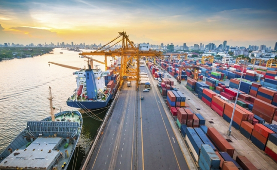 Th&uacute;c đẩy thị phần vận tải h&agrave;ng hải v&agrave; đường thủy