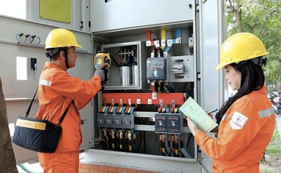 Từ ng&agrave;y 15-5, &aacute;p dụng quy định mới về thời gian điều chỉnh gi&aacute; b&aacute;n điện b&igrave;nh qu&acirc;n