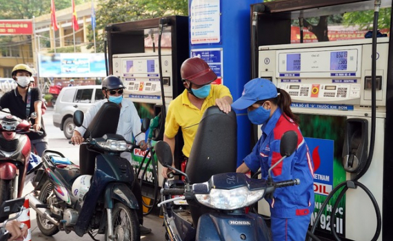 Ưu ti&ecirc;n hỗ trợ thương nh&acirc;n kinh doanh xăng dầu lập, ph&aacute;t h&agrave;nh h&oacute;a đơn điện tử