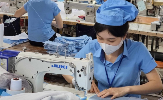 15 quyền lợi về lao động v&agrave; bảo hiểm x&atilde; hội của lao động nữ